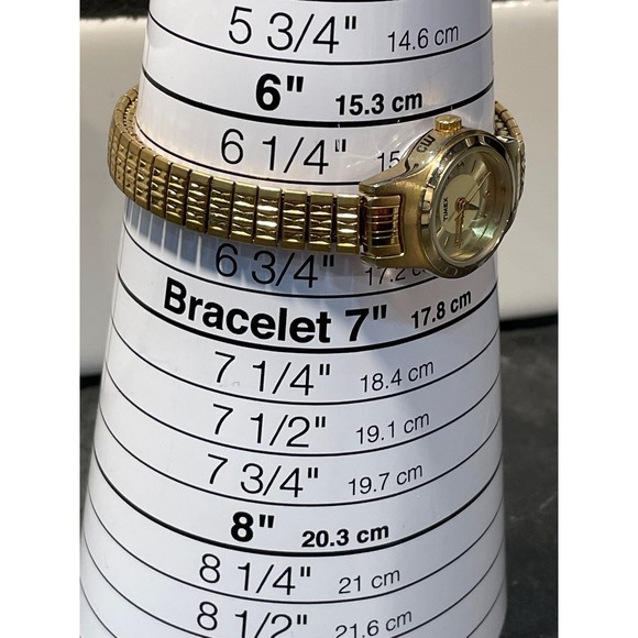 Ladies Gold Tone Timex Watch - New Battery - Picture 3 of 3